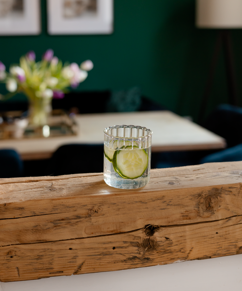 Kleines Trinkglas im Streifen-Design aus der Serie Norway – Produktansicht im Überblick