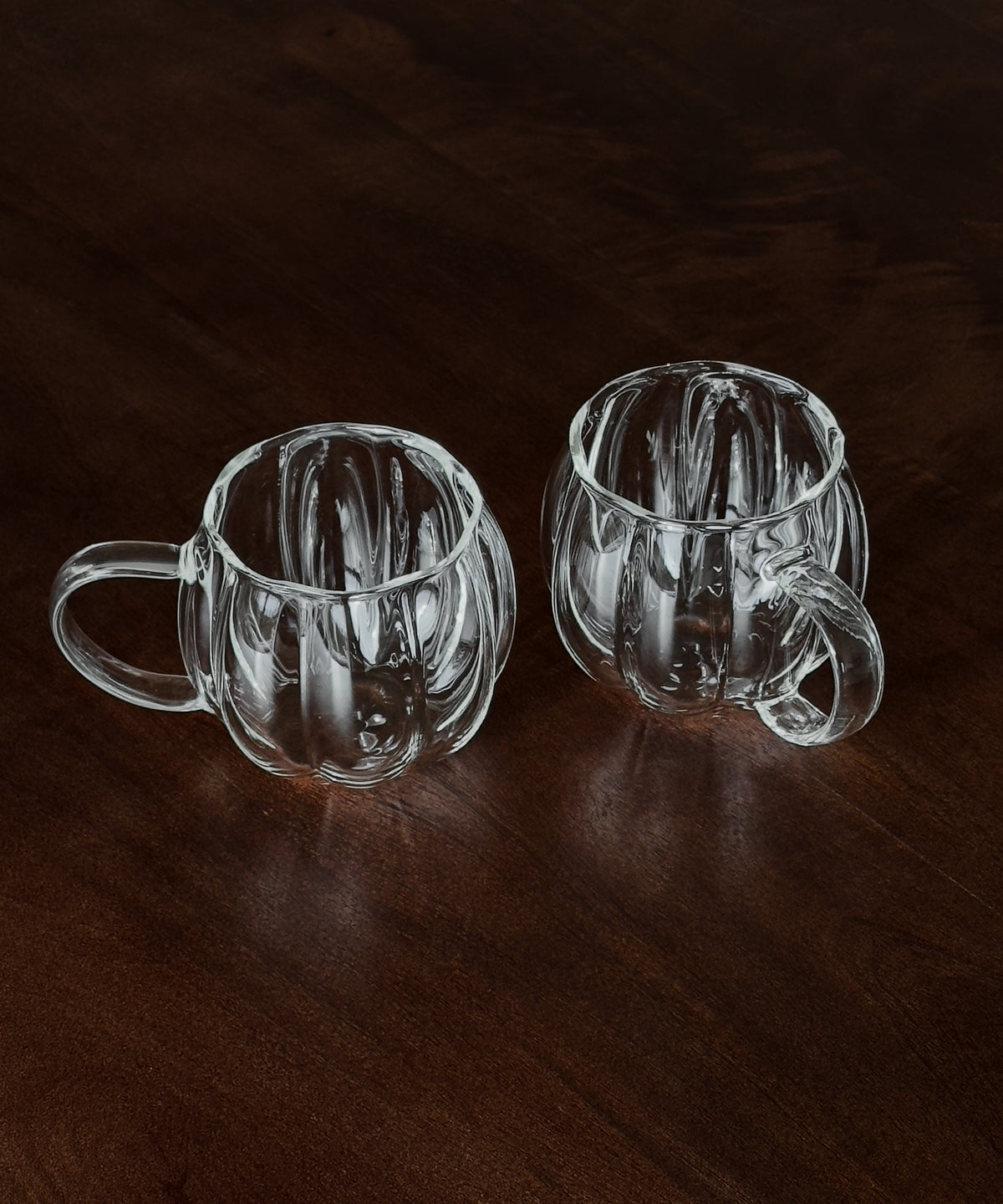 Glastasse im Streifen-Design aus der Serie Oslo – Größenübersicht