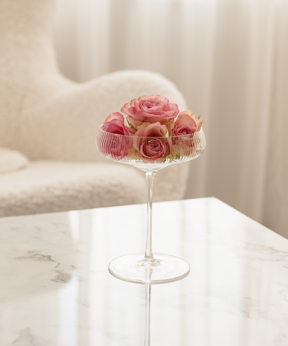 Champagnerglas mit geriffelter Oberfläche aus der Serie Paris – Produktansicht der Form