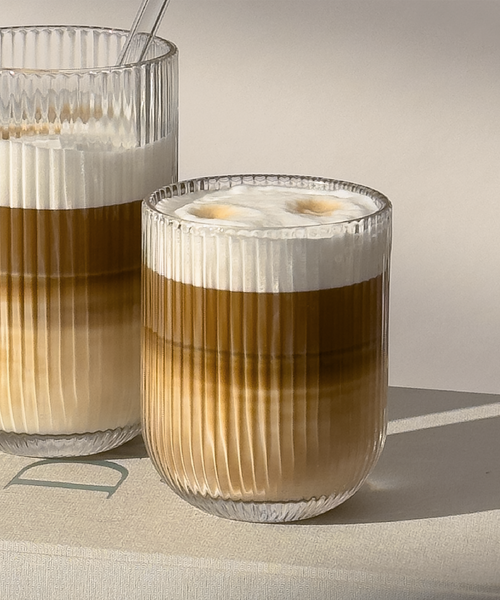 Geriffeltes kleines Trinkglas aus der Serie Paris – Draufsicht