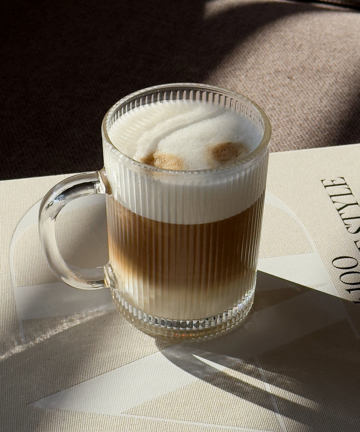 Geriffelte Glastasse 300 ml aus der Serie Paris – Produktansicht