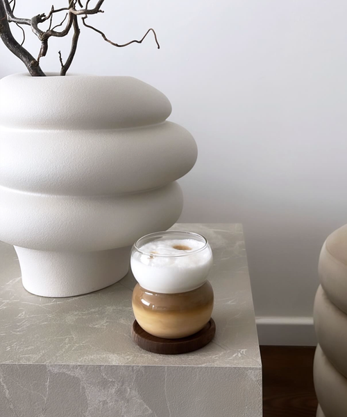 Kleines Glas mit zwei Bubbles aus der Serie Rio – Produktansicht im Wohnambiente