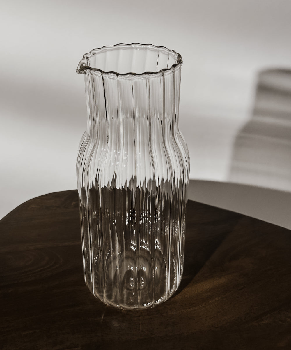 Wasserkaraffe im Streifen-Design, Serie Norway – Detailansicht