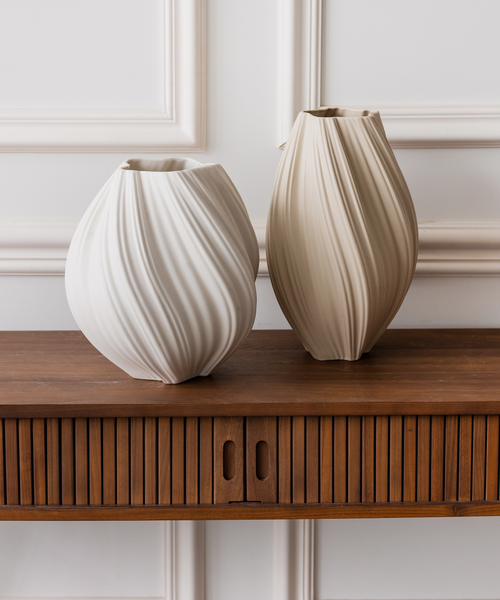 Große Keramik Vase Cremeweiß, Serie Flora – Nahaufnahme der Oberfläche