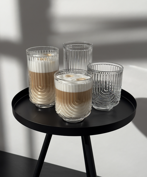 Kleines Trinkglas im Bogen-Design aus der Serie Rom – Draufsicht auf das Glas