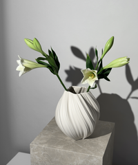 Ceramic vase in cream white | Flora