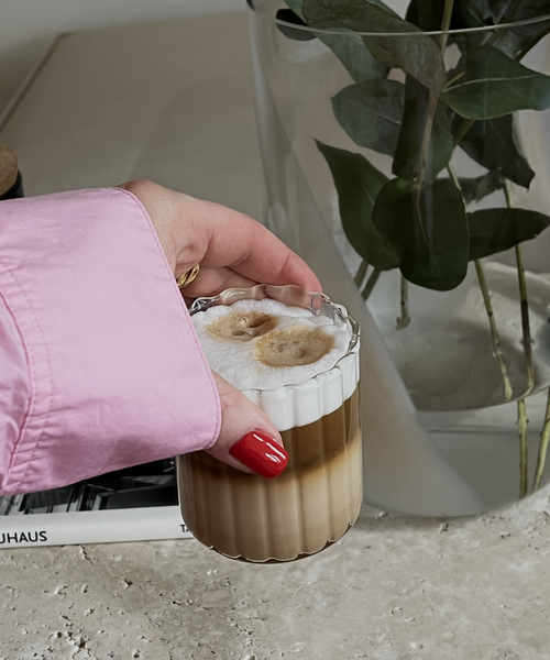 Kleines Trinkglas im Streifen-Design aus der Serie Norway – Draufsicht auf das Glas