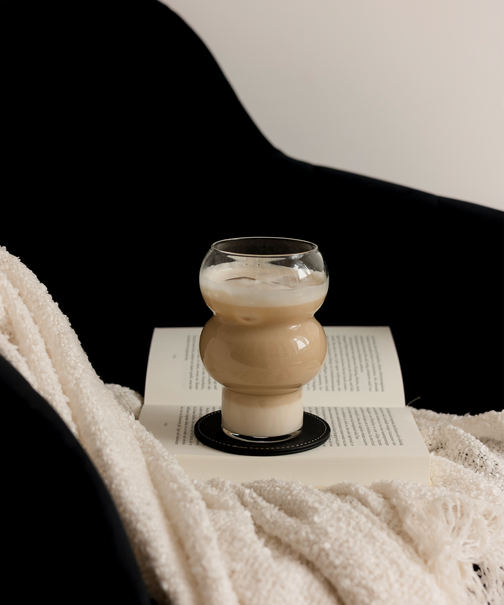 V-Day Edition Glas mit Wölbungen | Toyko