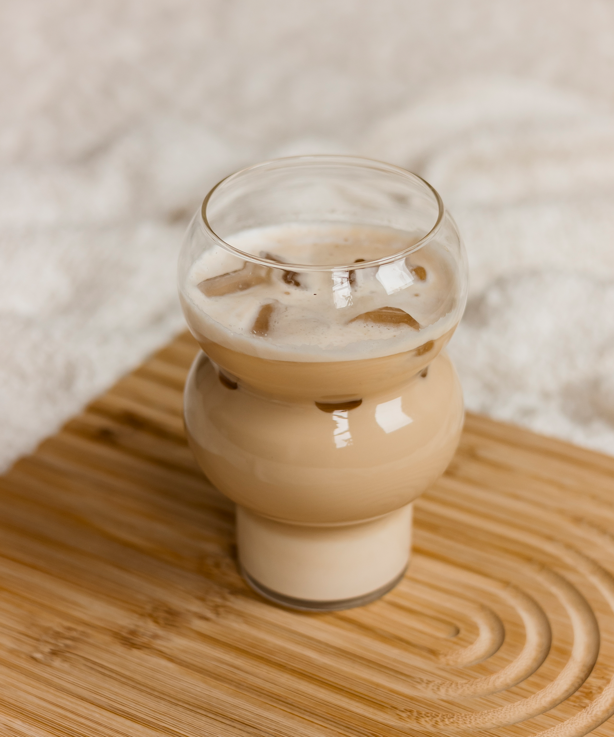 V-Day Edition Glas mit Wölbungen | Toyko