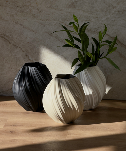 Große Keramik Vase in Beige aus der Serie Flora – Nahaufnahme der Oberfläche