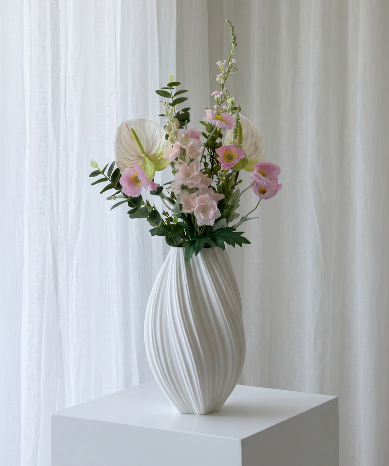 Realistisches Kunstblumen-Bouquet Rose Whisper 7er in Rosa, Weiß und Grün – bloom collection von 7 O'CLOCK
