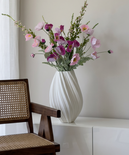Kunstblumen-Bouquet Rosy Wild 9er in Rosa und Pink aus der Serie Bloom – im Wohnambiente