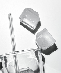 Silicone ice cube tray for 15 large ice cubes | Nilo